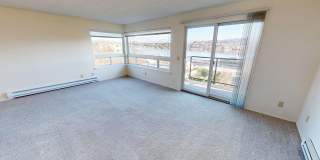 1744 Gallery 31