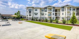 Farmhouse Luxury Apartments Gallery 40