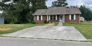 825 Quiet Oaks Way Gallery 1