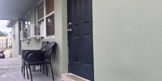 812 10th Street Gallery 22