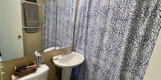 Available Nov 1st / Furnished / 1-Car Garage / 1 Dog on Approval Gallery 14