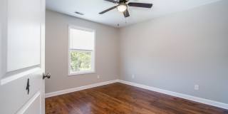 105 Williams Road - Room 2 Gallery 24