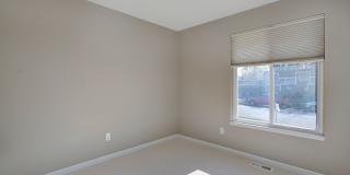 Spacious 4bd 2.5ba Home - Avail. Now! Gallery 13