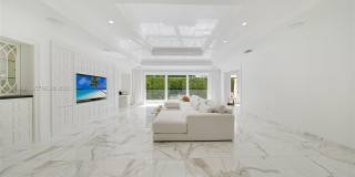 55 La Gorce Cir Gallery 14