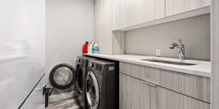 Premium Francisville Condo with Roofdeck! Gallery 17