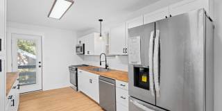 AVAILABLE NOW at a Good Price. 3 Bed 2 Bath FOR LEASE in Pulaski. $1400 Rent. Gallery 1