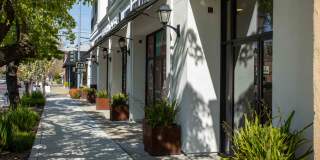 The Angelino Gallery 8