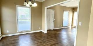 1463 Oxford Pl Gallery 1