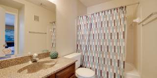 Woodland Hills Gallery 10