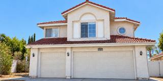 Spacious 4-Bedroom Home with Backyard in Mira Mesa Gallery 1