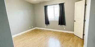 Great Location! Lots of Amenities Gallery 12