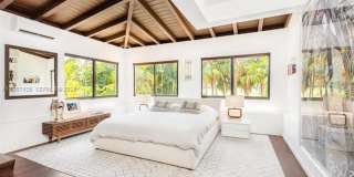 5736 La Gorce Dr, Miami Beach, FL 33140 Gallery 19
