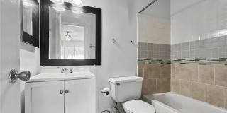 2752 HIDDEN LAKE Boulevard Gallery 10