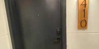 725 W Pratt Gallery 48