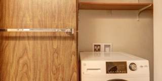 Clean Top Floor 1BR 1BA Condo with Wood Burning Fireplace Gallery 12