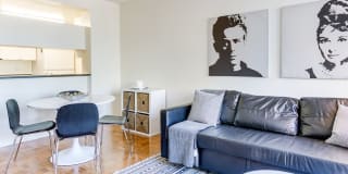 Avalon Riverview Gallery 24