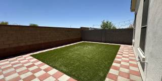 10319 W Harmony Ln Gallery 49