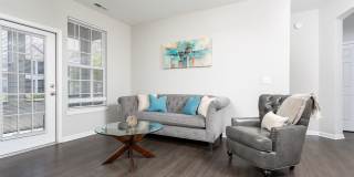 Linden Square Gallery 97