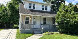 Fabulous 2 bedroom / 1 bathroom, 2-story home now available for rent! Gallery 1
