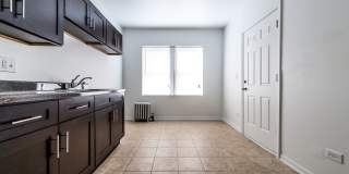 1516 W 78th Street Gallery 18