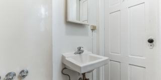 2316 SPRUCE Street Gallery 14