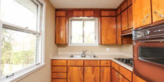 Lovely rental in Nashville with great views of the Cumberland River! Coming Soon! Lovely rental in Nashville with great views of the Cumberland River! Coming Soon! Gallery 6