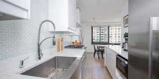 195 Willoughby Ave Gallery 4