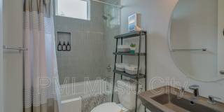 936 Southside Place Gallery 40