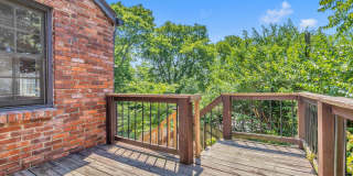 Beautifully maintained and move-in ready 4BR home with a basement Gallery 10