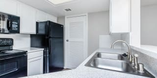 Plano Park Townhomes Gallery 41
