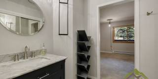 Steps to the Runs, Mountain Views, Spacious Ski Run 1 Bedroom Condo Gallery 10