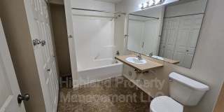 1020 NE B St Gallery 8