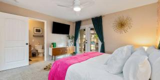 Casita Cerritos - Pool, Jacuzzi, and Pet Friendly! (Monthly Only - No Long Term) Gallery 28