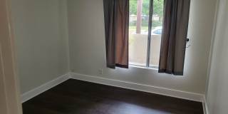 Beautiful Condo: 3 bed 2 Bath, located in Irvine-Woodbridge community, with a park, playground and pool Beautiful Condo: 3 bed 2 Bath, located in Irvine-Woodbridge community, with a park, playground and pool Gallery 8