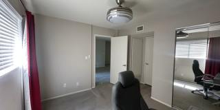 5525 East Thomas Road Gallery 14