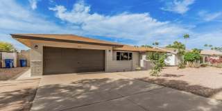 1922 E LAGUNA Drive Gallery 1