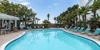 Available Now! Tri-Level 3 Bedroom 3.5 Bath Townhome!! Gallery 7