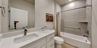 LUXURY 3 bedroom 2 bathroom cottage in 55+ community in Warr Acres, OK (LEASING SPECIAL) Gallery 20
