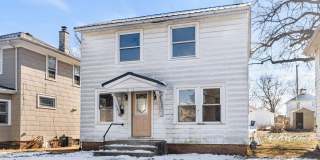 New 3 bedroom listing! RENT SPECIAL HALF OFF FIRST MONTH! Gallery 1