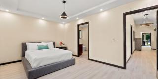 Kahala Zen: Spacious Modern Oasis w/ Studio, Garden & Lush Garden Gallery 27