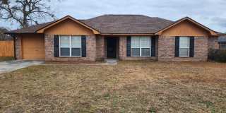 908 Primrose Ln Gallery 1