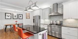 355 6th Street NE Gallery 18