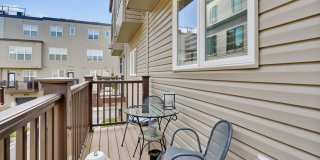 GREAT LOCATION!! Stunning 3BD/3.5BA luxury 4-level townhouse! Gallery 17