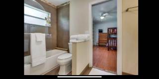 5775 Reynolds Road Gallery 1