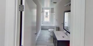 306 W Franklin Gallery 71