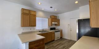 1412 Stone Canyon Road NE Gallery 16