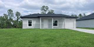 Charming 1 Bed-1 Bath-1 Car Garage Home in Lehigh Acres! Gallery 1