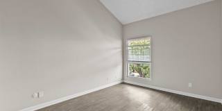 The Lake Gallery 121