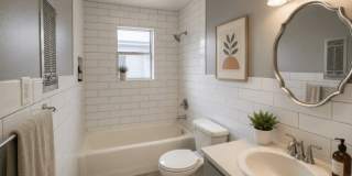 210 North Michigan Avenue Gallery 6