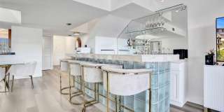 270 Captains Walk Gallery 32